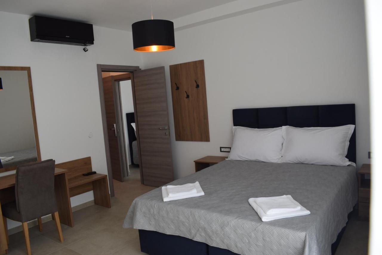 Maresole Beachfront Residence Porec Esterno foto