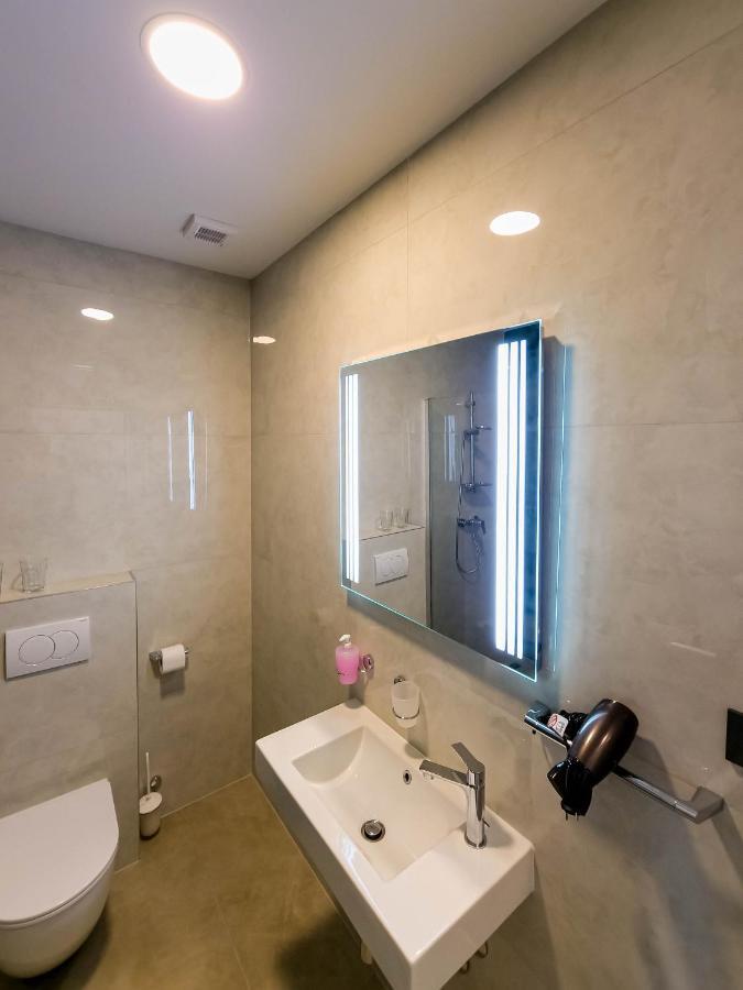 Maresole Beachfront Residence Porec Esterno foto
